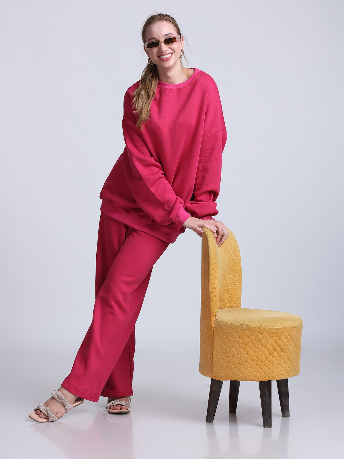 PINKS Sweatshirt and Pants